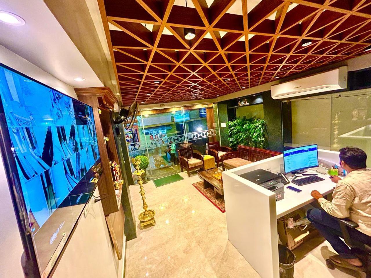 Eagle Inn Stay Канчипурам Экстерьер фото
